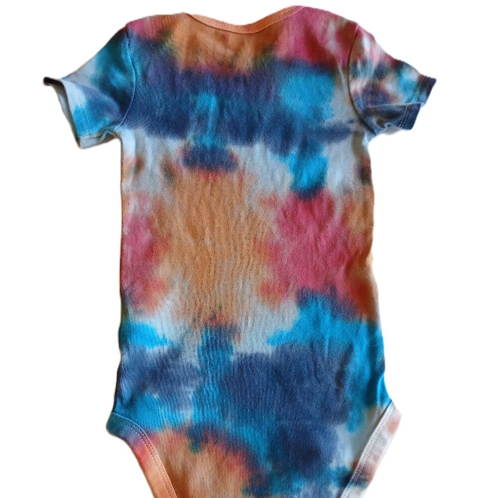 Tie Dye Baby Bodysuit With Abstract Pattern in Blue Red Orange 18 Months NWT - Picture 5 of 16